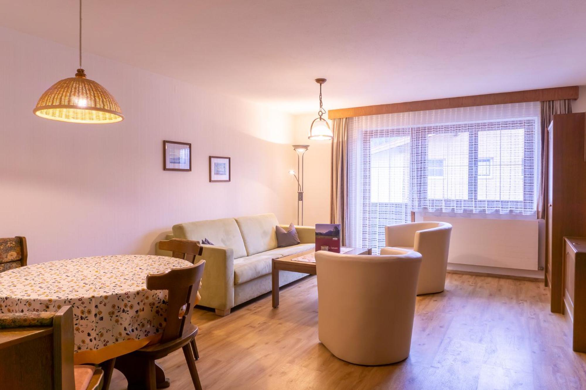 شقة Gaestehaus Woetzer Und Landhaus Stocka Grän المظهر الخارجي الصورة